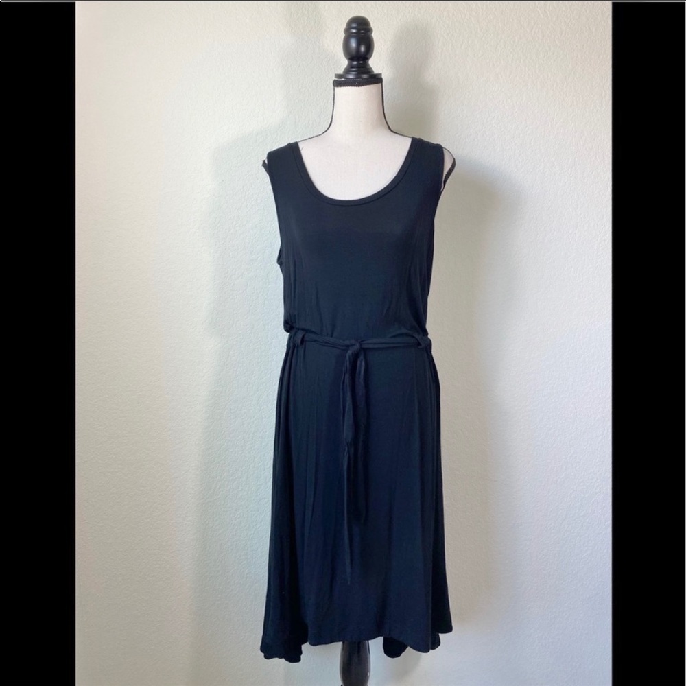 Gap Waist-Tie Sleeveless Dress in Black